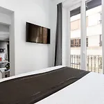 Pinzon & Penthouse דירה